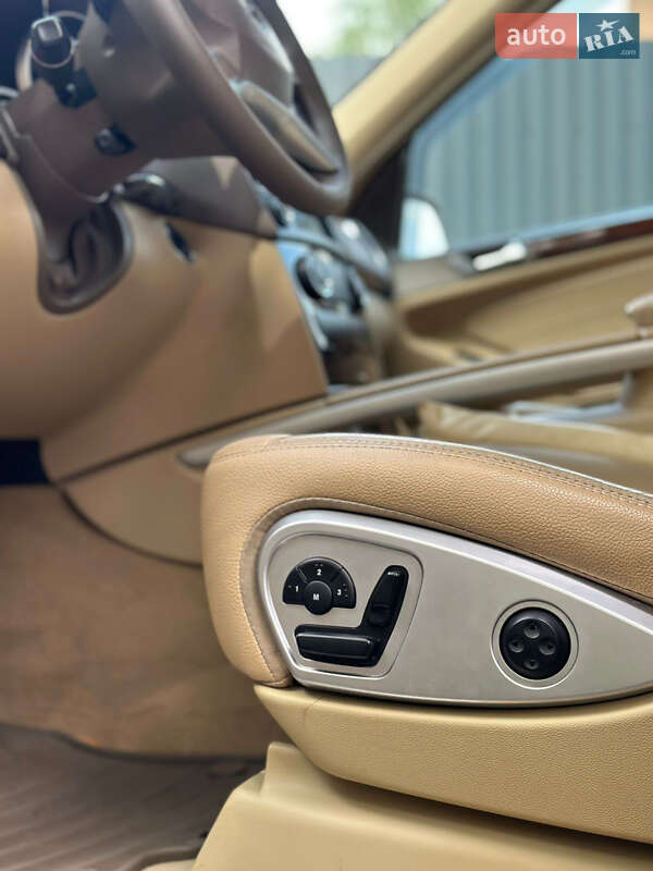 Позашляховик / Кросовер Mercedes-Benz M-Class 2009 в Києві