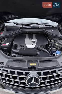 Внедорожник / Кроссовер Mercedes-Benz M-Class 2012 в 