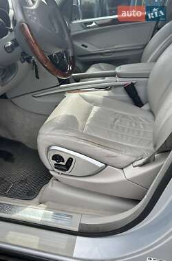 Внедорожник / Кроссовер Mercedes-Benz M-Class 2006 в 