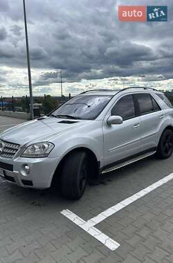 Внедорожник / Кроссовер Mercedes-Benz M-Class 2006 в 