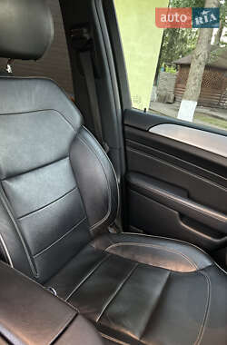 Внедорожник / Кроссовер Mercedes-Benz M-Class 2013 в 