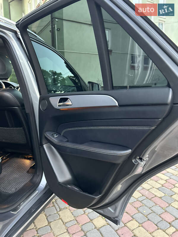 Внедорожник / Кроссовер Mercedes-Benz M-Class 2013 в Залещиках