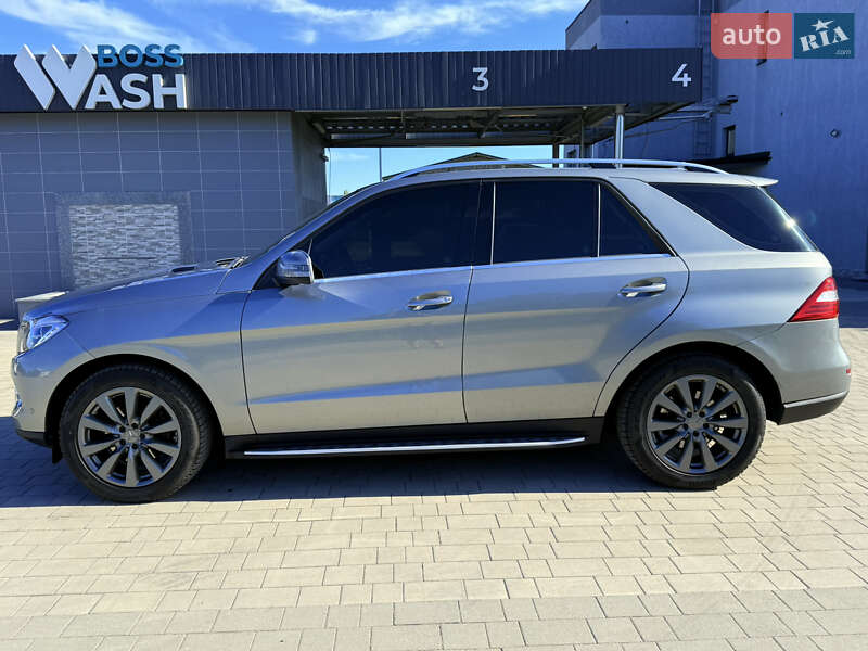 Позашляховик / Кросовер Mercedes-Benz M-Class 2015 в Виноградові