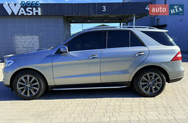 Внедорожник / Кроссовер Mercedes-Benz M-Class 2015 в 