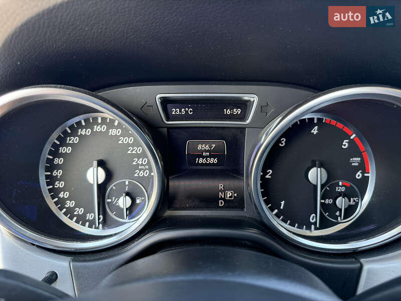 Позашляховик / Кросовер Mercedes-Benz M-Class 2015 в Виноградові