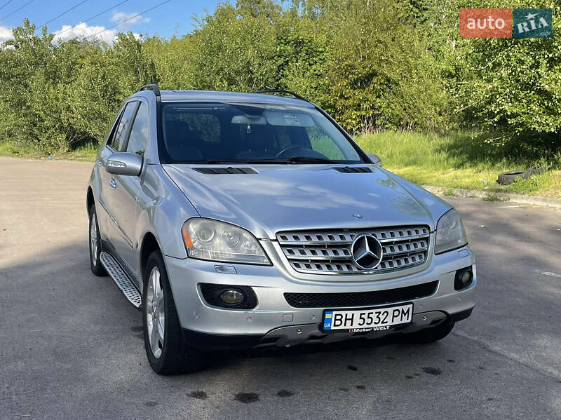 Позашляховик / Кросовер Mercedes-Benz M-Class 2008 в Києві