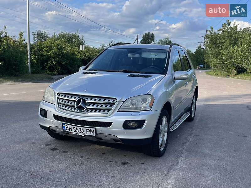 Позашляховик / Кросовер Mercedes-Benz M-Class 2008 в Києві