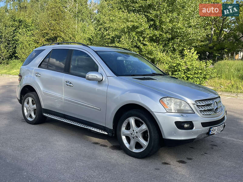 Позашляховик / Кросовер Mercedes-Benz M-Class 2008 в Києві