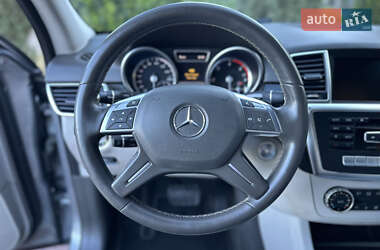 Внедорожник / Кроссовер Mercedes-Benz M-Class 2014 в 