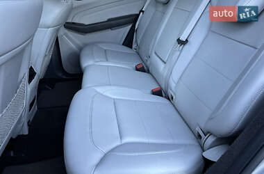 Внедорожник / Кроссовер Mercedes-Benz M-Class 2014 в 