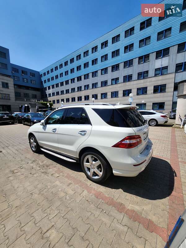 Внедорожник / Кроссовер Mercedes-Benz M-Class 2013 в Днепре