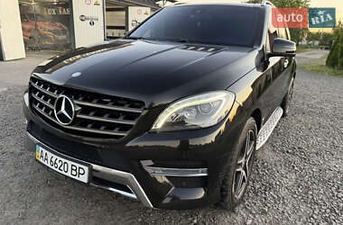 Внедорожник / Кроссовер Mercedes-Benz M-Class 2013 в 