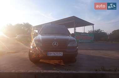 Внедорожник / Кроссовер Mercedes-Benz M-Class 1999 в Татарбунарах