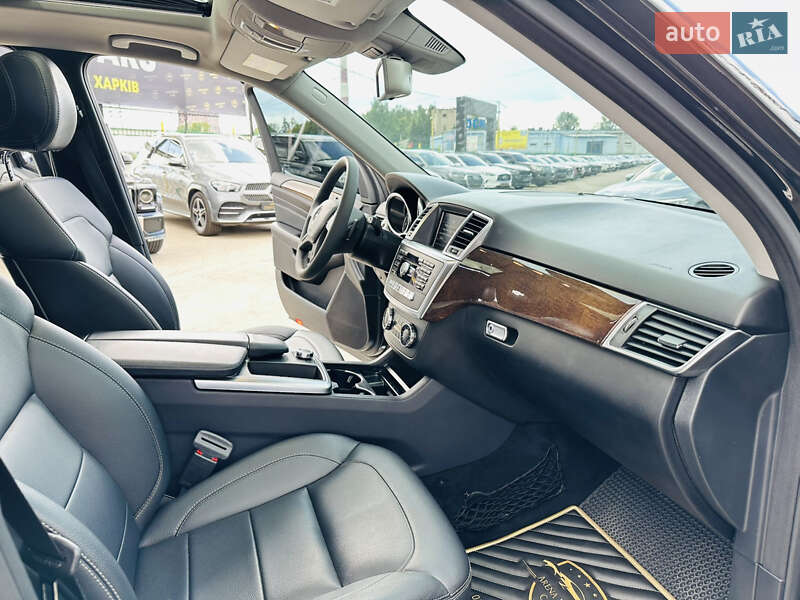 Внедорожник / Кроссовер Mercedes-Benz M-Class 2012 в Харькове