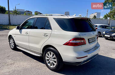Внедорожник / Кроссовер Mercedes-Benz M-Class 2012 в 