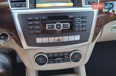 Внедорожник / Кроссовер Mercedes-Benz M-Class 2012 в 
