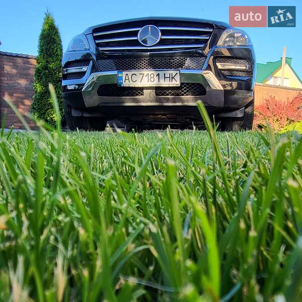 Внедорожник / Кроссовер Mercedes-Benz M-Class 2012 в Луцке