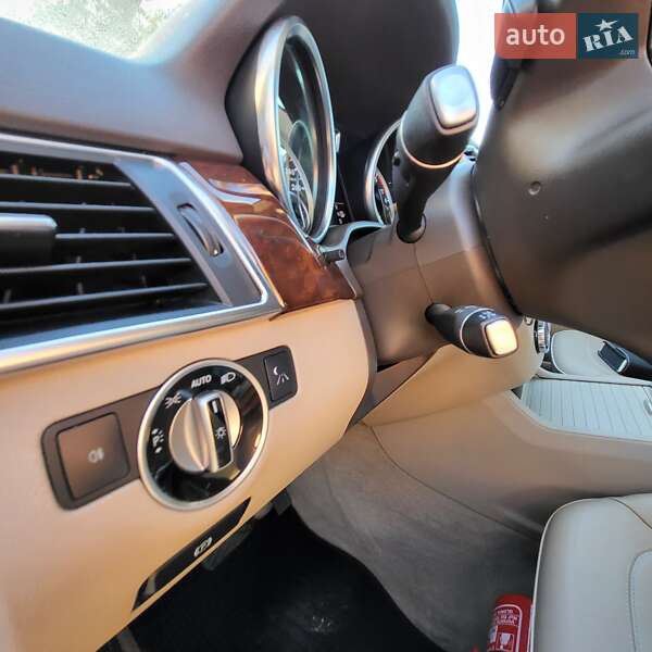 Внедорожник / Кроссовер Mercedes-Benz M-Class 2012 в Луцке