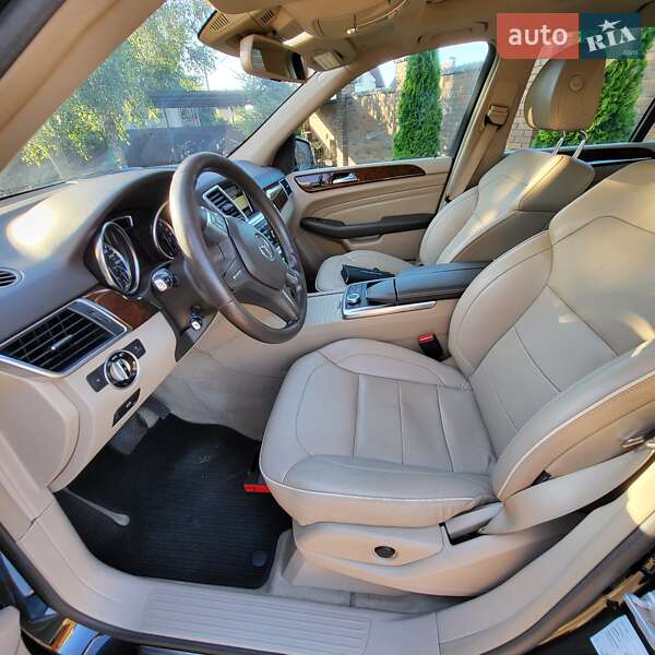 Внедорожник / Кроссовер Mercedes-Benz M-Class 2012 в Луцке