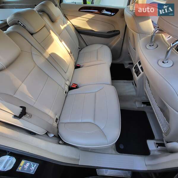 Внедорожник / Кроссовер Mercedes-Benz M-Class 2012 в Луцке