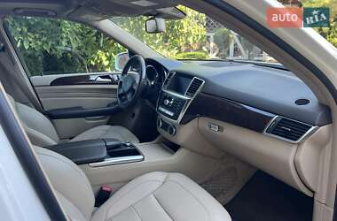 Внедорожник / Кроссовер Mercedes-Benz M-Class 2013 в 