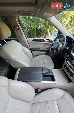 Внедорожник / Кроссовер Mercedes-Benz M-Class 2013 в 