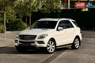 Позашляховик / Кросовер Mercedes-Benz M-Class 2015 в Києві
