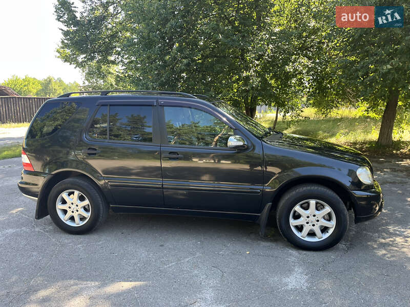 Внедорожник / Кроссовер Mercedes-Benz M-Class 2004 в Макарове