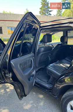Позашляховик / Кросовер Mercedes-Benz M-Class 2004 в 