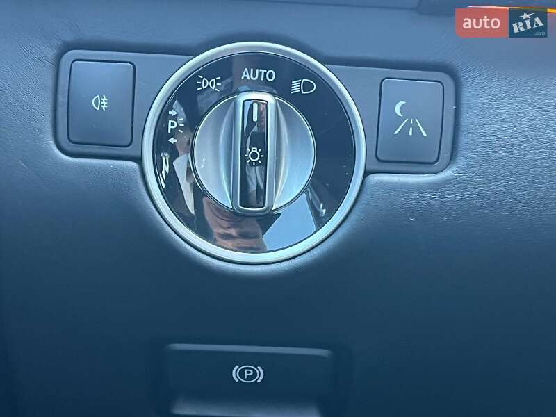 Позашляховик / Кросовер Mercedes-Benz M-Class 2014 в Києві