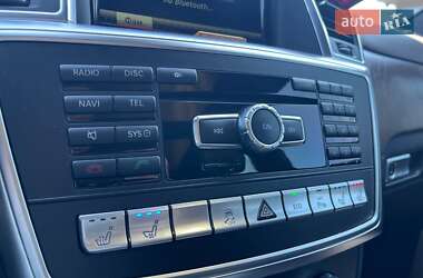 Позашляховик / Кросовер Mercedes-Benz M-Class 2014 в 