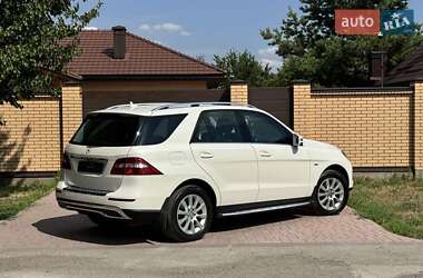 Позашляховик / Кросовер Mercedes-Benz M-Class 2014 в Костянтинівці