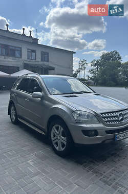 Позашляховик / Кросовер Mercedes-Benz M-Class 2008 в Дніпрі