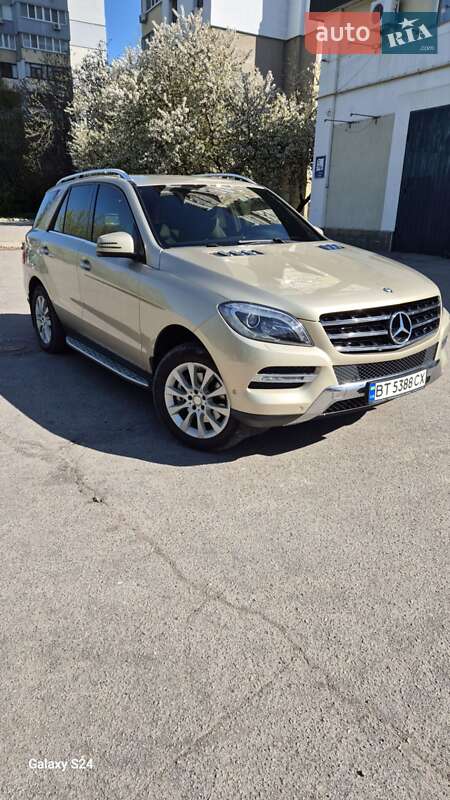 Позашляховик / Кросовер Mercedes-Benz M-Class 2013 в Херсоні фото 3 Позашляховик / Кросовер Mercedes-Benz M-Class 2013 в Херсоні