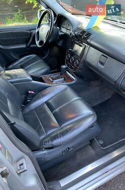 Внедорожник / Кроссовер Mercedes-Benz M-Class 2002 в 
