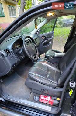 Внедорожник / Кроссовер Mercedes-Benz M-Class 2001 в 