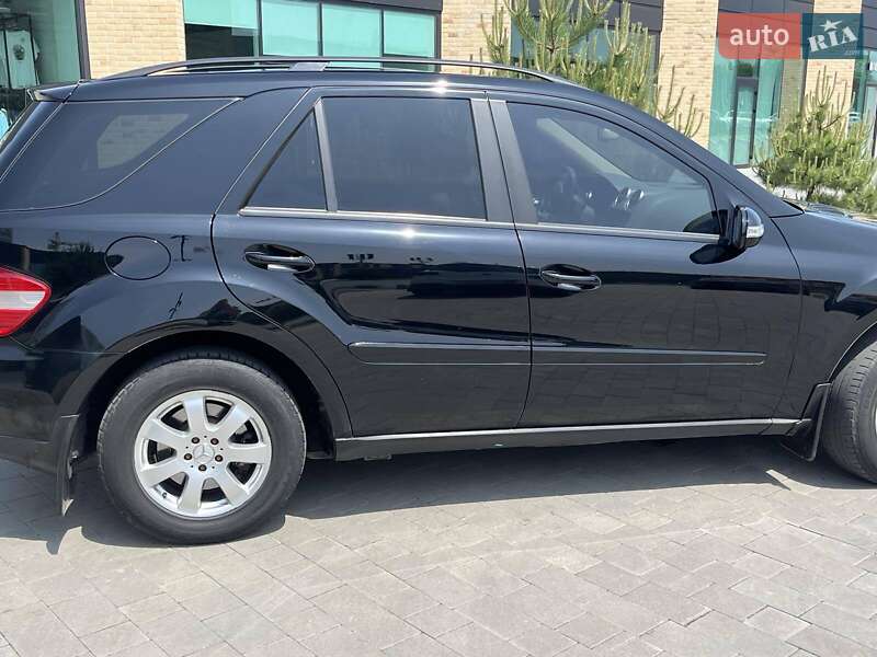 Позашляховик / Кросовер Mercedes-Benz M-Class 2006 в Хмельницькому