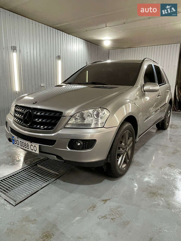 Внедорожник / Кроссовер Mercedes-Benz M-Class 2006 в Тернополе
