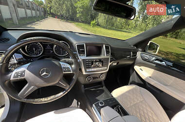 Внедорожник / Кроссовер Mercedes-Benz M-Class 2012 в 