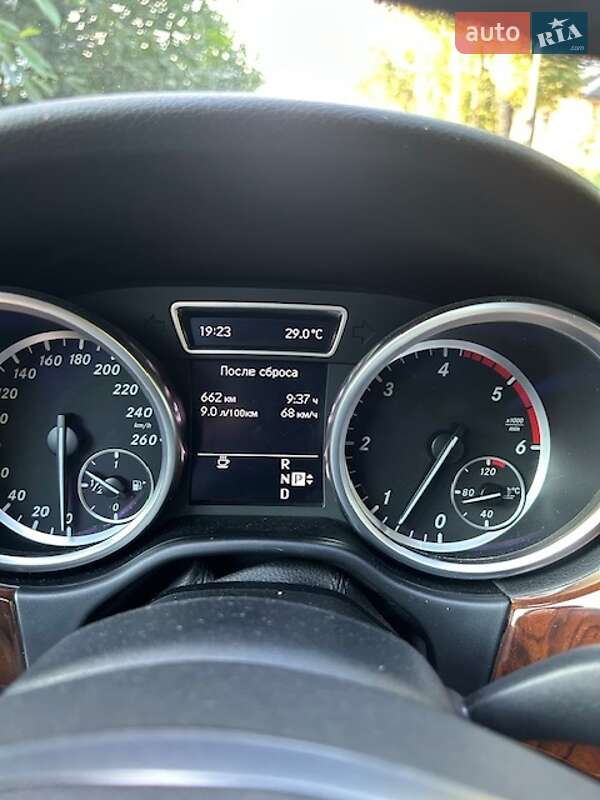 Позашляховик / Кросовер Mercedes-Benz M-Class 2012 в Путивлі