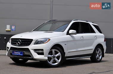 Внедорожник / Кроссовер Mercedes-Benz M-Class 2013 в Киеве