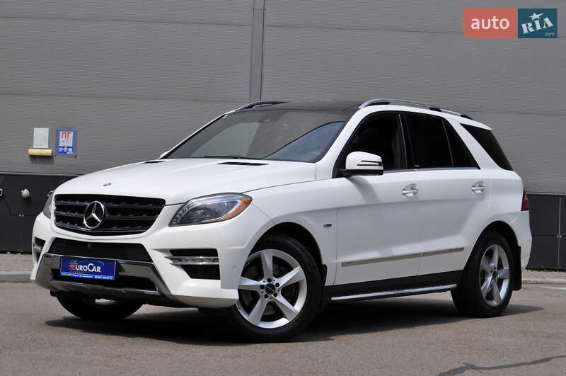 Позашляховик / Кросовер Mercedes-Benz M-Class 2013 в 