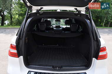 Позашляховик / Кросовер Mercedes-Benz M-Class 2013 в 