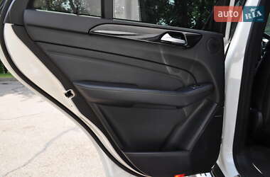 Позашляховик / Кросовер Mercedes-Benz M-Class 2013 в 