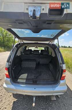 Внедорожник / Кроссовер Mercedes-Benz M-Class 2004 в 