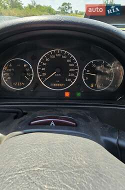 Внедорожник / Кроссовер Mercedes-Benz M-Class 2004 в 