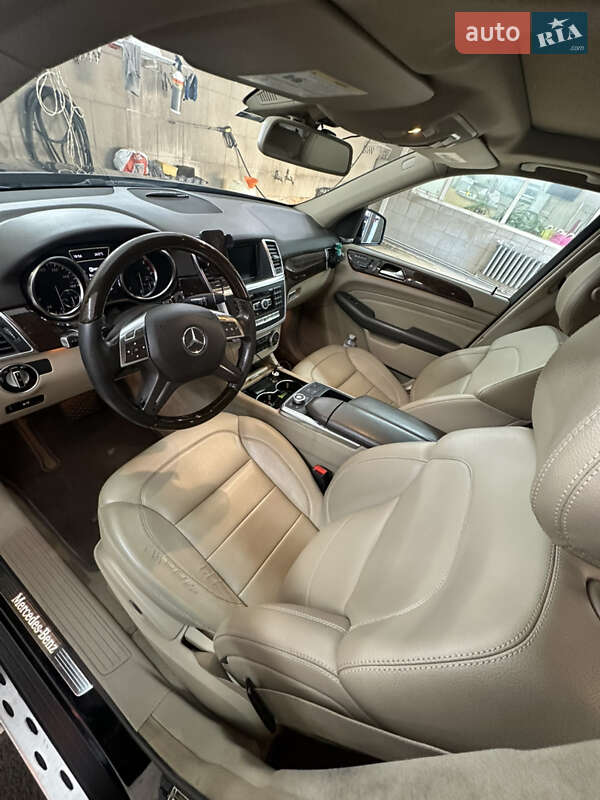 Позашляховик / Кросовер Mercedes-Benz M-Class 2012 в Одесі