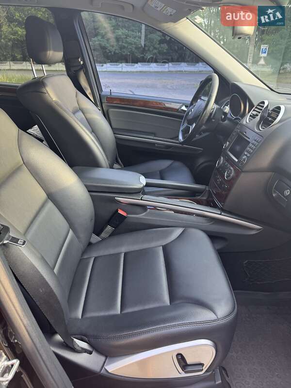 Позашляховик / Кросовер Mercedes-Benz M-Class 2011 в Києві