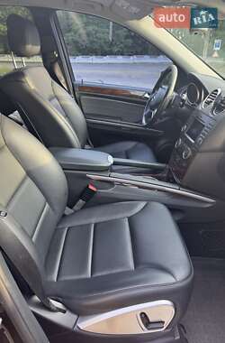 Внедорожник / Кроссовер Mercedes-Benz M-Class 2011 в 