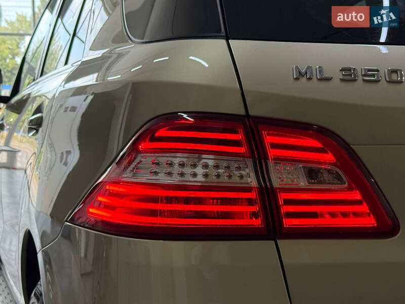 Внедорожник / Кроссовер Mercedes-Benz M-Class 2013 в Киеве